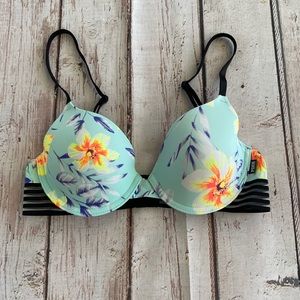 Victoria’s Secret PINK Lightly Lined Flower Bra